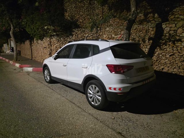מודעת רכב סיאט ארונה