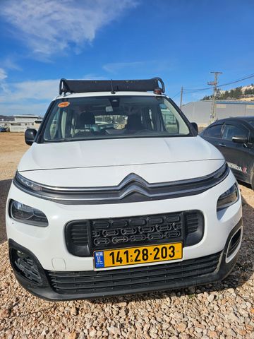 מודעת רכב סיטרואן ברלינגו