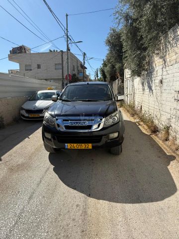 מודעת רכב איסוזו די-מקס