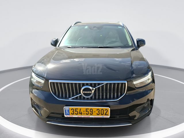 מודעת רכב וולוו XC40