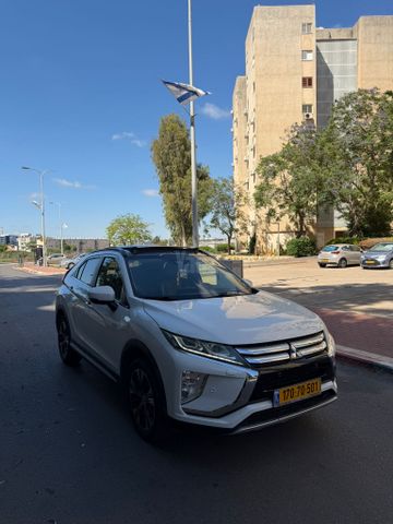 מודעת רכב מיצובישי אקליפס קרוס 2