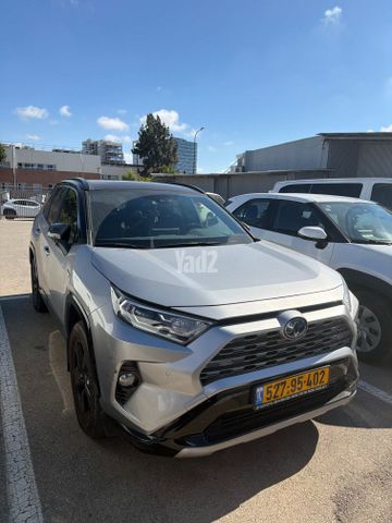 מודעת רכב טויוטה RAV4