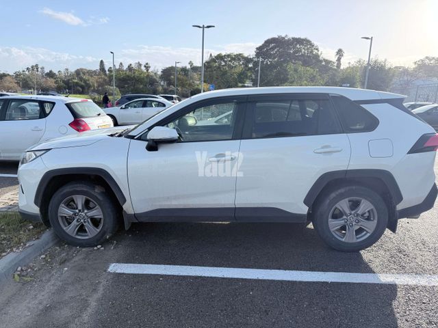 מודעת רכב טויוטה RAV4
