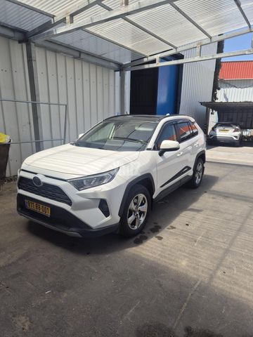 מודעת רכב טויוטה RAV4