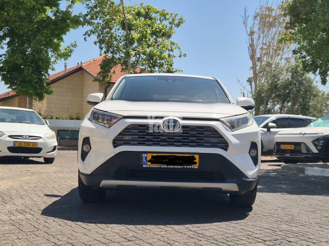 מודעת רכב טויוטה RAV4
