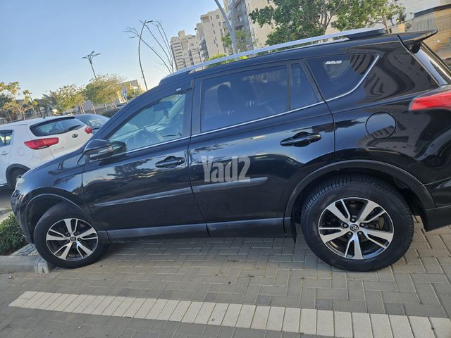 מודעת רכב טויוטה RAV4