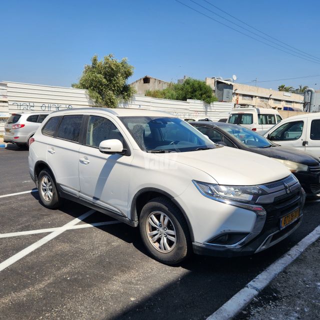 מודעת רכב מיצובישי אאוטלנדר 3