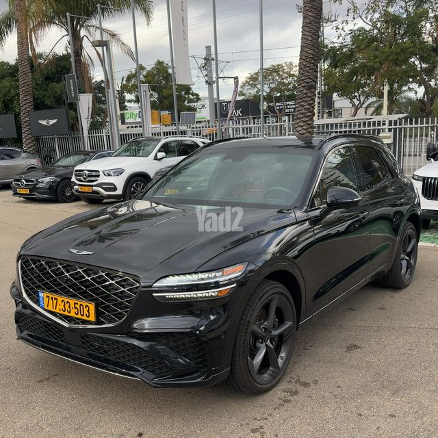 מודעת רכב ג'נסיס GV70