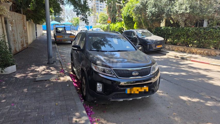 מודעת רכב קיה סורנטו