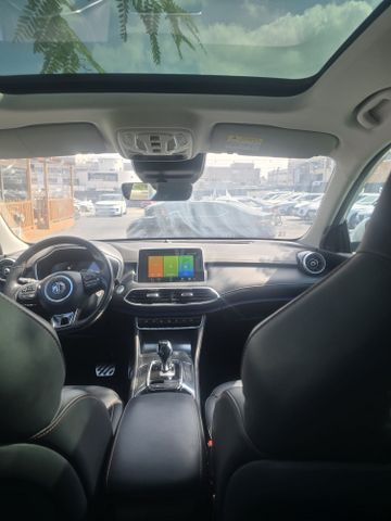מודעת רכב אם ג'י EHS PHEV 2