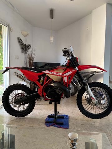 מודעת רכב בטא RR250