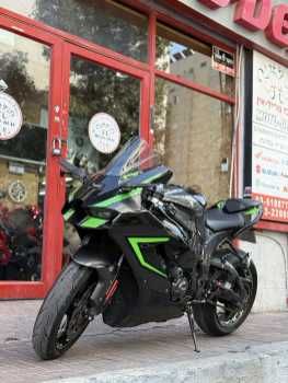 מודעת רכב קאוואסאקי נינג'ה ZX 10R