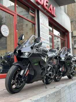 מודעת רכב קאוואסאקי נינג'ה ZX 10R
