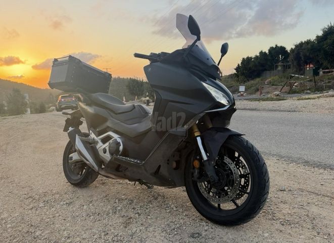 מודעת רכב הונדה פורזה 750
