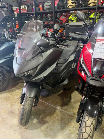 מודעת רכב הונדה פורזה 750