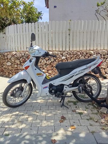 מודעת רכב הונדה אינובה 125