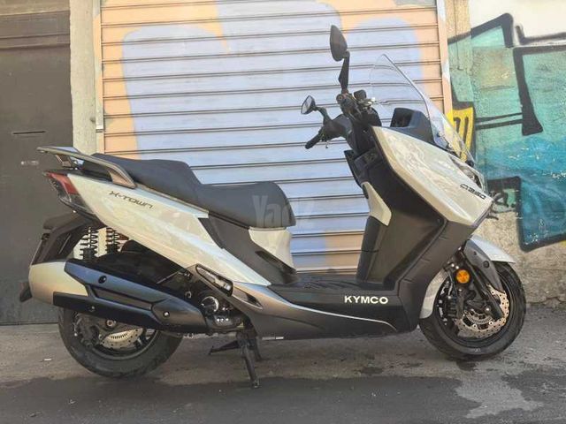מודעת רכב קימקו איקס-טאון 250I