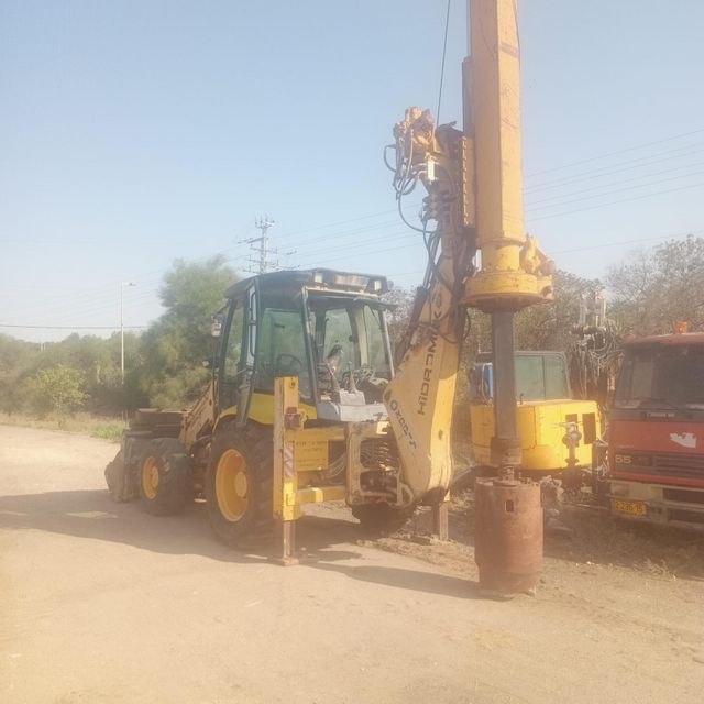 מודעת רכב מכונת קידוח