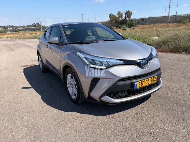 מודעת רכב טויוטה C-HR