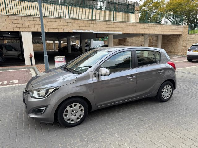 מודעת רכב יונדאי i20