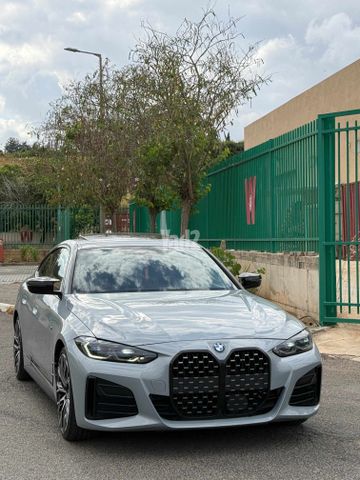 מודעת רכב ב מ וו סדרה 4