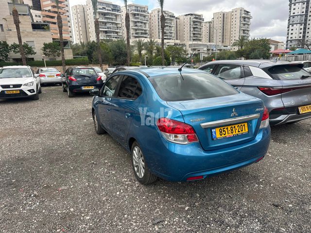 מודעת רכב מיצובישי אטראז'