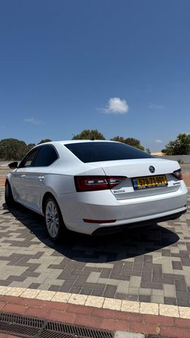 מודעת רכב סקודה סופרב