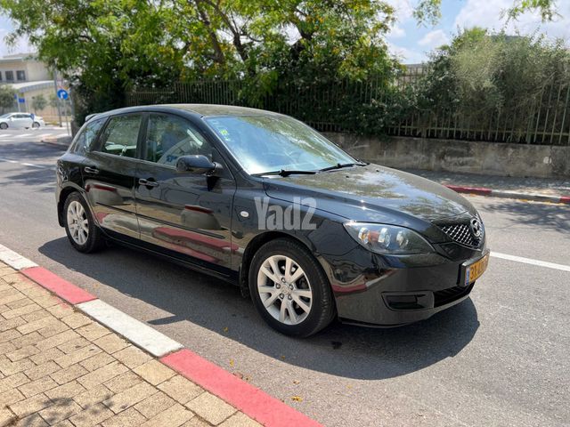 מודעת רכב מאזדה 3