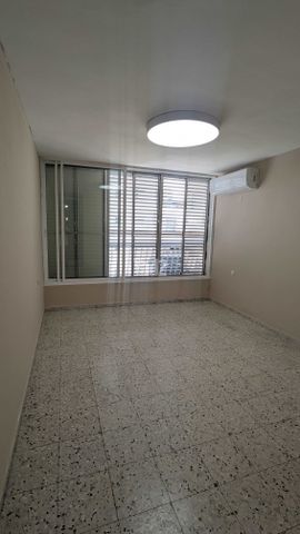 ארלוזורוב 49