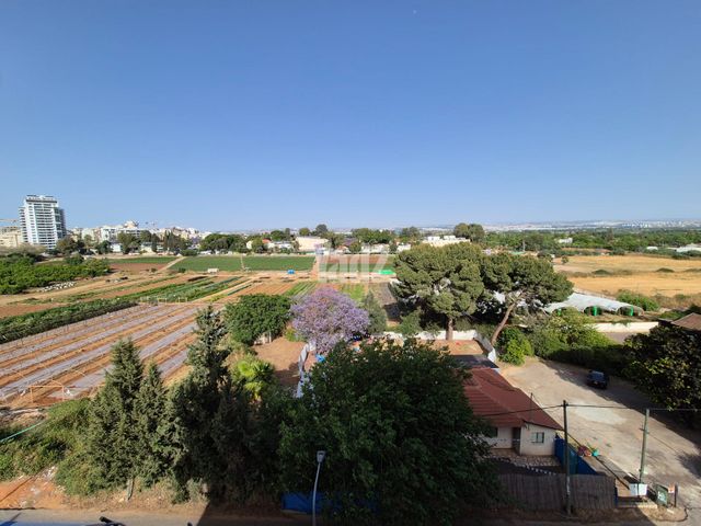 יהושע בן גמלא 11