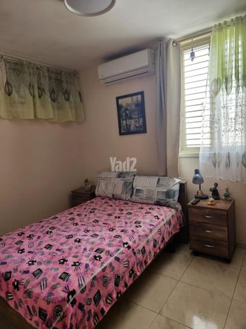 אריה בן אליעזר 23