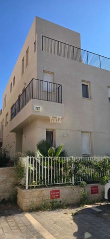 תרמ"ג 10