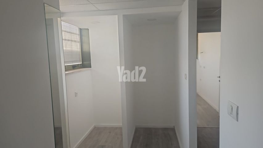 המכבים 17