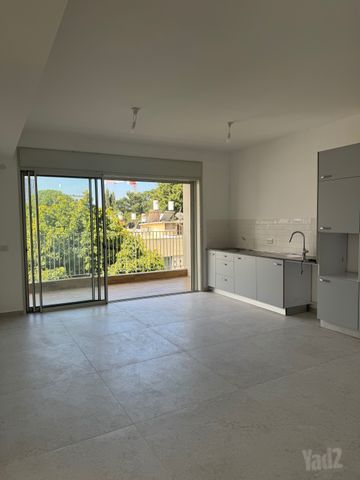 דירה למכירה בתל אביב יפו (תיווך) — 2