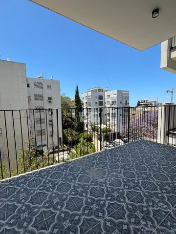 יעקב מוזר 