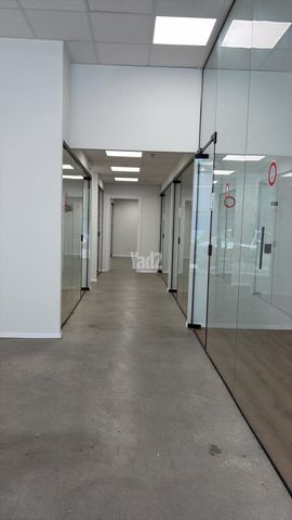 בניין משרדים