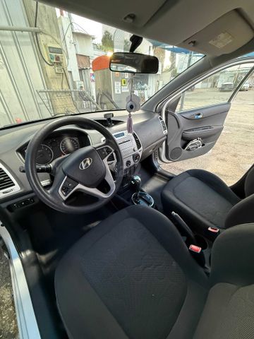 מודעת רכב יונדאי i20