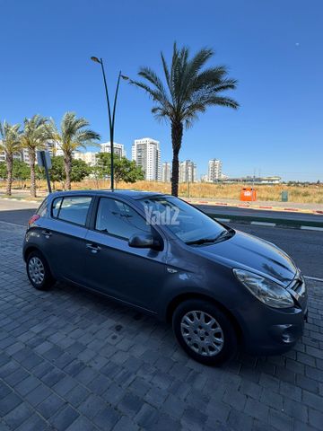 מודעת רכב יונדאי i20