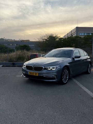 מודעת רכב ב מ וו סדרה 5