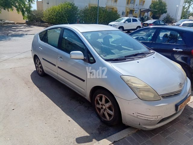 מודעת רכב טויוטה פריוס