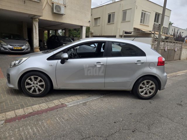 מודעת רכב קיה ריו