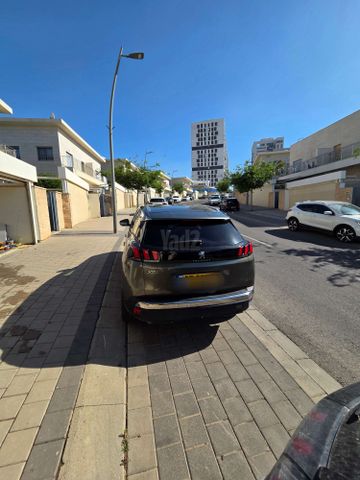 מודעת רכב פיג'ו 3008