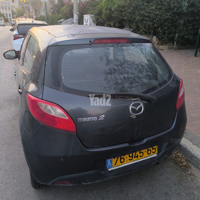 מודעת רכב מאזדה 2