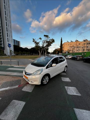 מודעת רכב הונדה ג'אז