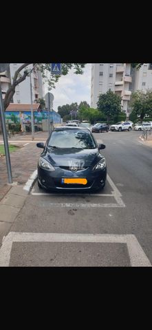 מודעת רכב מאזדה 2