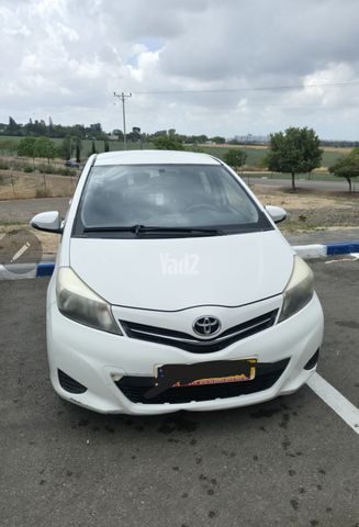מודעת רכב טויוטה יאריס