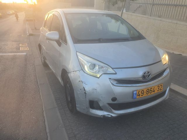 מודעת רכב טויוטה ורסו-S