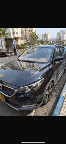 מודעת רכב אם ג'י ZS