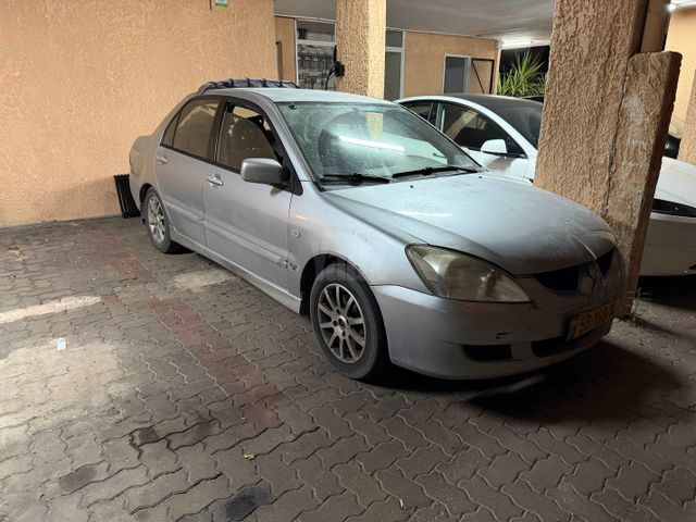 מודעת רכב מיצובישי לנסר