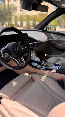 מודעת רכב מרצדס-בנץ E-class